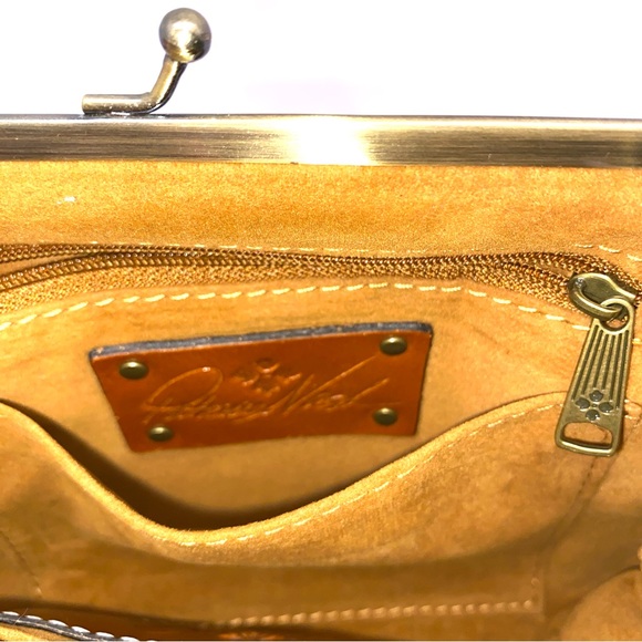 NWOT Patricia Nash Brown Leather Wristlet 8 x 9 - Picture 6 of 7